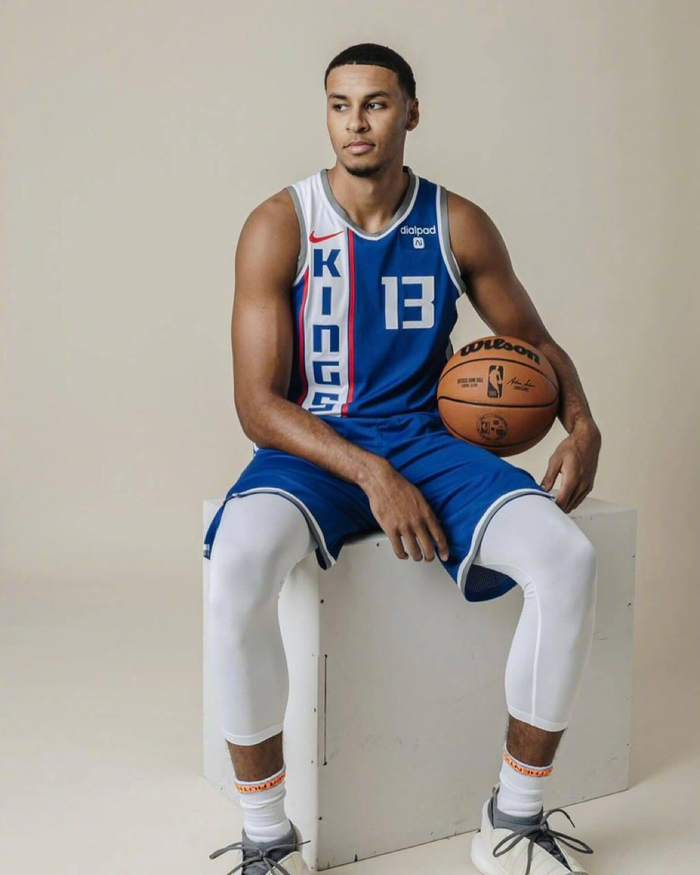 关于萨克拉门托国王发布备战花絮,窗口期伤情更新,欧联任务艰巨,球队文化再被提及的信息 关于萨克拉门托国王发布备战花絮,窗口期伤情更新,欧联任务艰巨,球队文化再被提及的信息