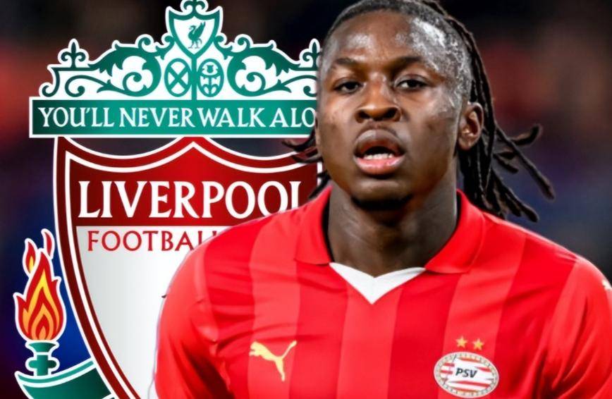 欧超杯今晚再迎强敌，阿贾克斯远射贴柱，主帅态度——态度坚定，轮换策略成焦点的简单介绍