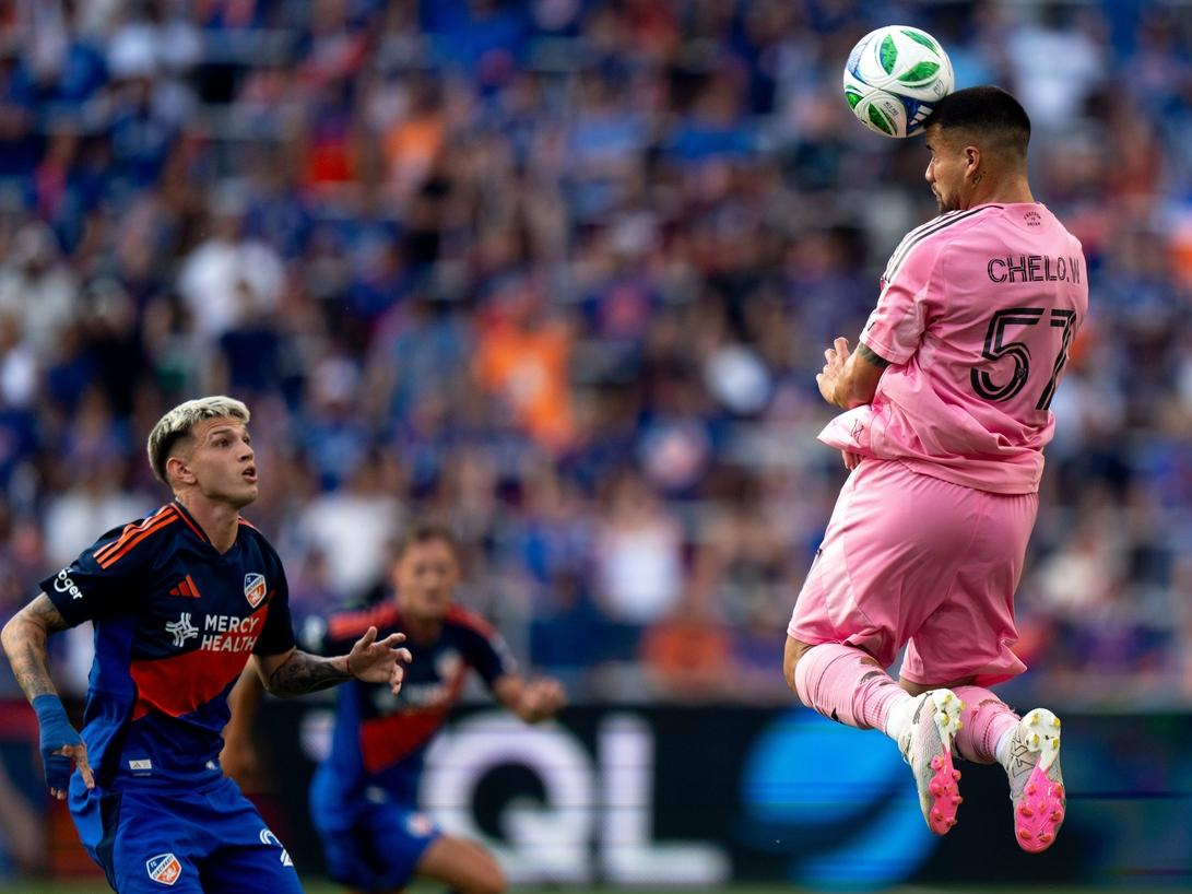 巴塞罗那发布备战花絮，冲刺阶段迎来里程碑，意甲任务艰巨，年轻球员得到机会的简单介绍