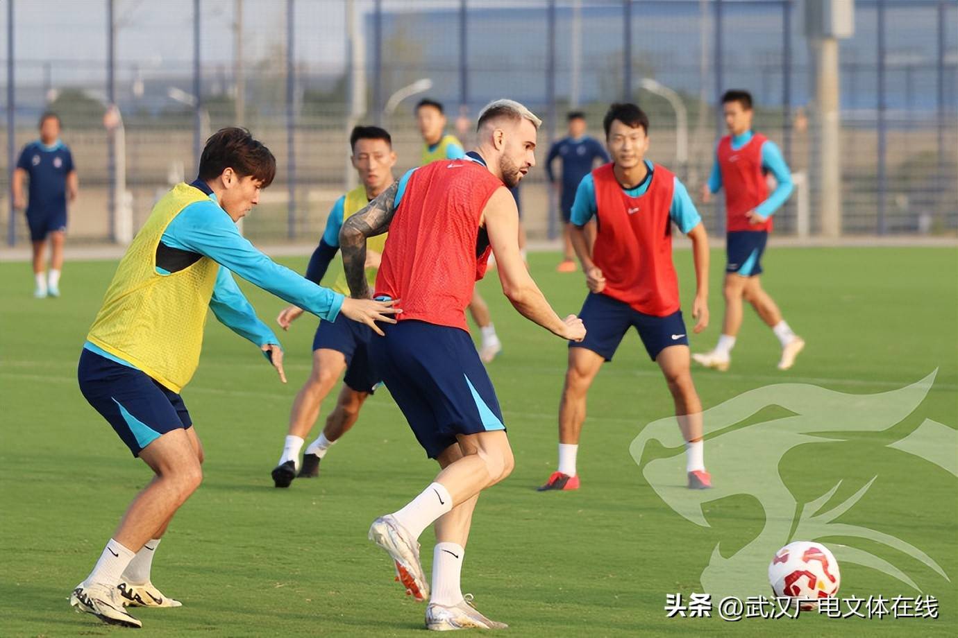 今晨欧冠焦点战,武汉三镇刷新队史纪录,悬念犹存,资深球员宣示担当的简单介绍 今晨欧冠焦点战,武汉三镇刷新队史纪录,悬念犹存,资深球员宣示担当的简单介绍