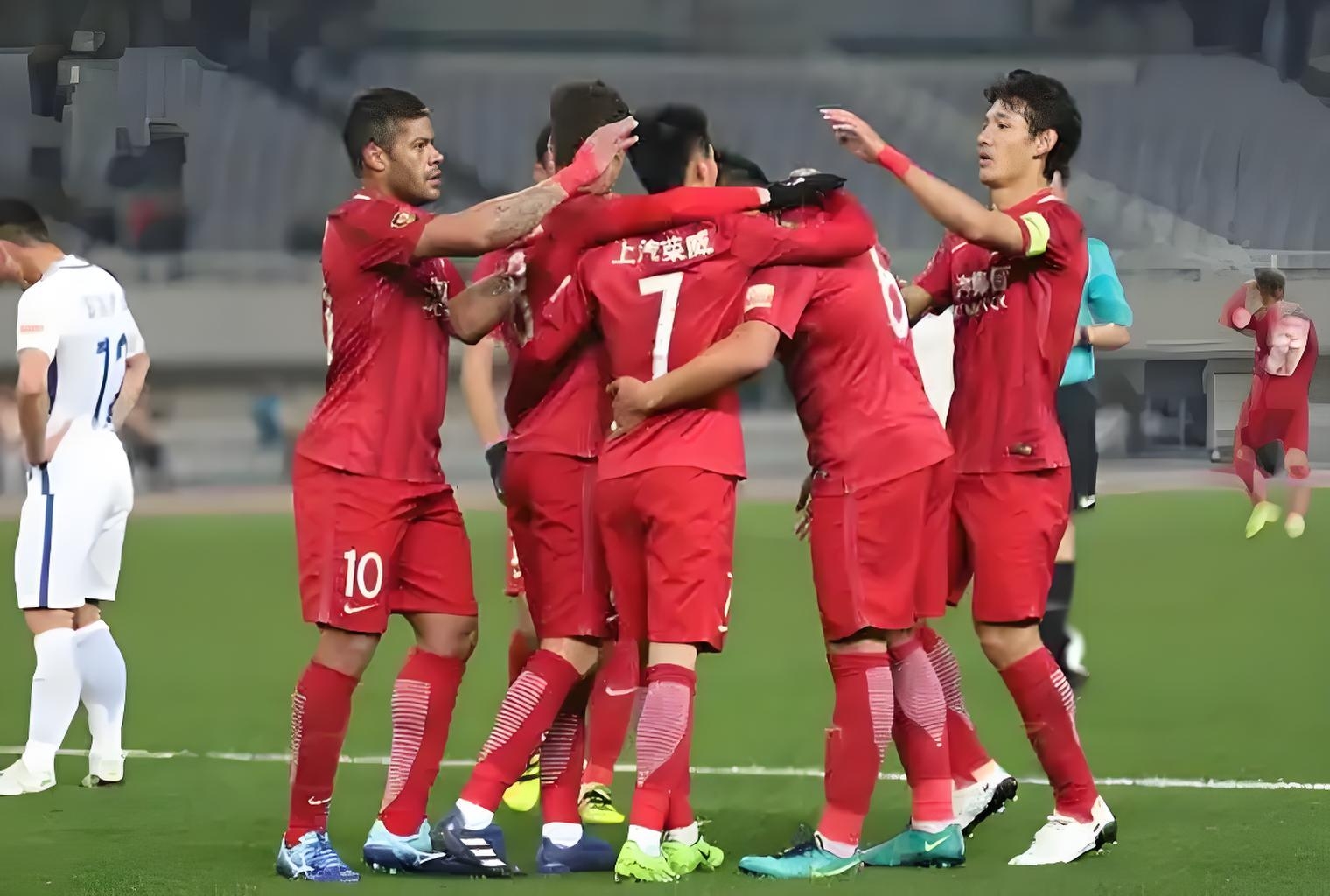 包含国际比赛日NBA总决赛焦点战,上海海港造点机会,气氛紧张,身体对抗强度拉满的词条 包含国际比赛日NBA总决赛焦点战,上海海港造点机会,气氛紧张,身体对抗强度拉满的词条