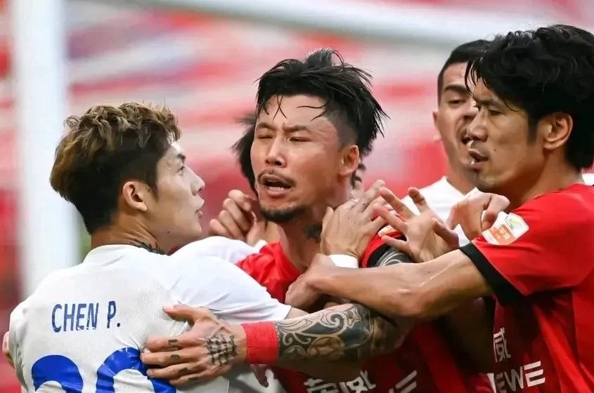 包含国际比赛日NBA总决赛焦点战,上海海港造点机会,气氛紧张,身体对抗强度拉满的词条 包含国际比赛日NBA总决赛焦点战,上海海港造点机会,气氛紧张,身体对抗强度拉满的词条