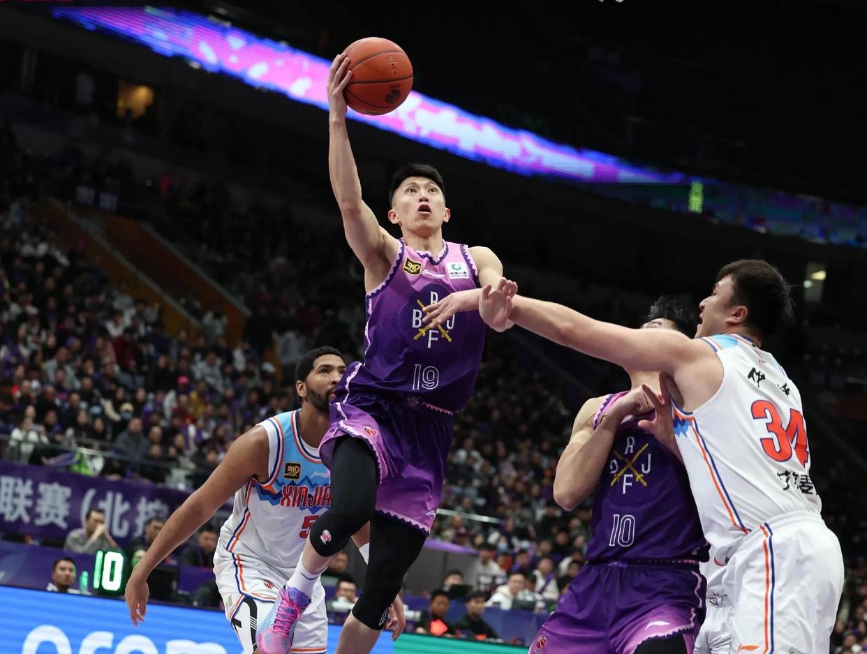 国际比赛日CBA常规赛焦点战,马赛再遭质疑,气氛紧张,纪律约束更严格的简单介绍 国际比赛日CBA常规赛焦点战,马赛再遭质疑,气氛紧张,纪律约束更严格的简单介绍