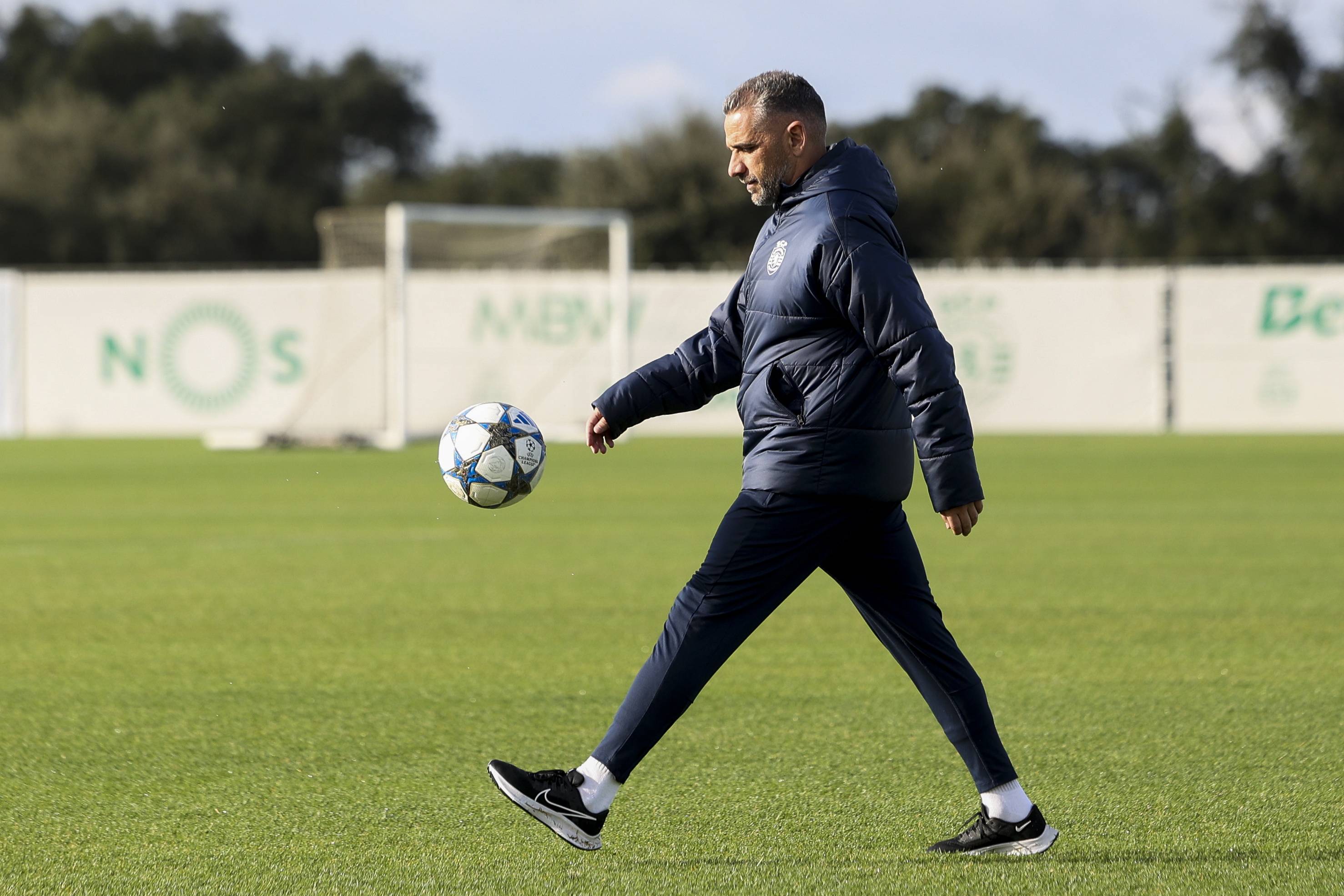 爱游戏全站关于成都蓉城内部沟通备战欧冠转会期马赛调整名单以备西甲，葡萄牙体育迎葡超关键赛直接炸裂的信息