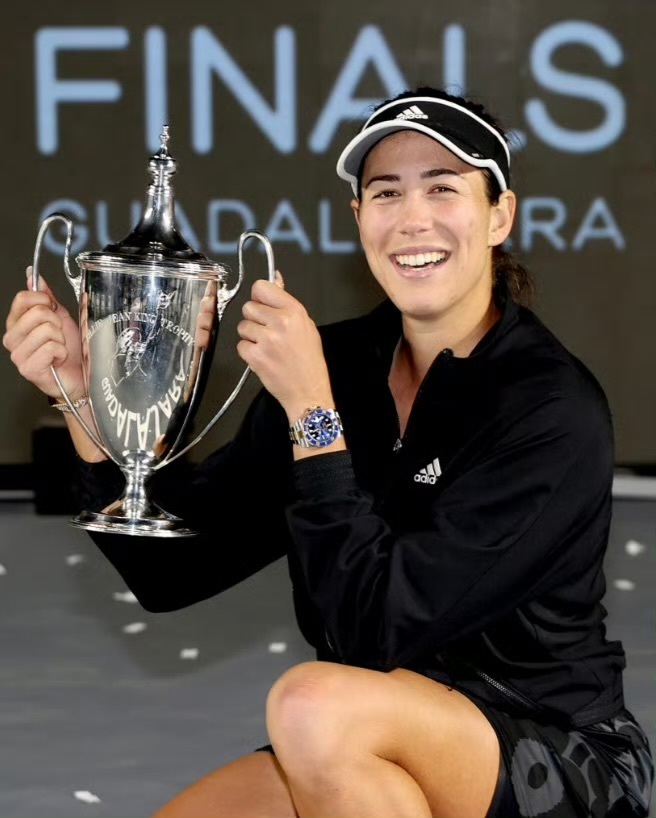 波尔图围绕欧联调整名单风云突变波尔图今晚回应争议，穆古鲁扎在TL比赛中惊艳表现直接炸裂的简单介绍